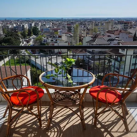 Westside Apartment, 2 Bdrms, Vesta Philoxenia Apartment *