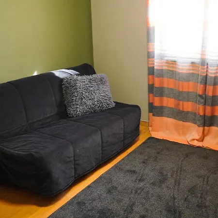 Westside Apartment, 2 Bdrms, Vesta Philoxenia