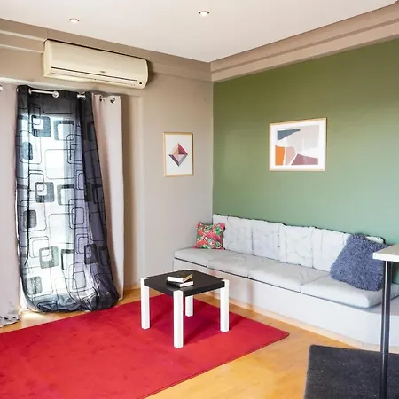 Westside Apartment, 2 Bdrms, Vesta Philoxenia Apartment *