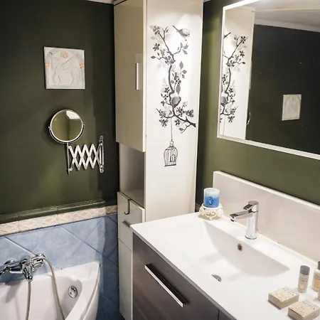 Apartment Westside Apartment, 2 Bdrms, Vesta Philoxenia *